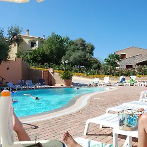 Aparthotel Li Troni