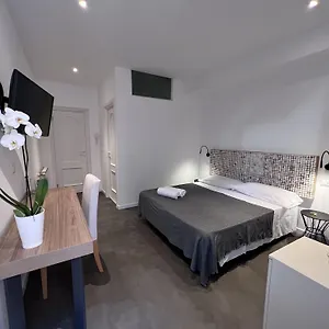 Hotel Chiara